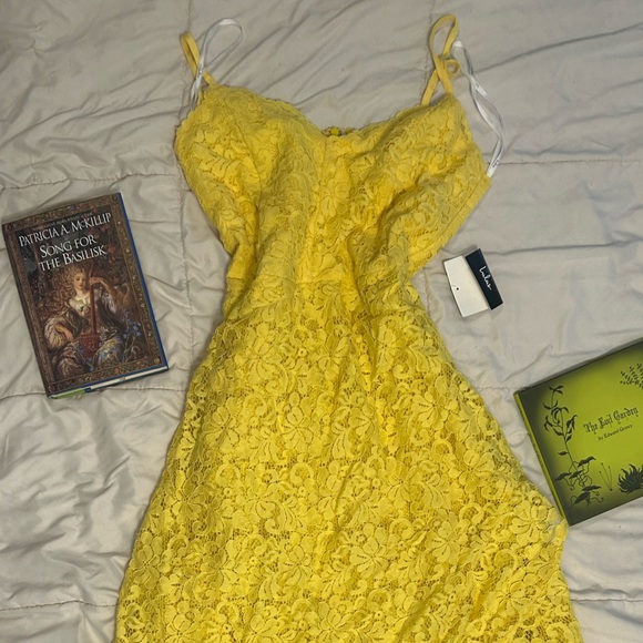 ❤️ SOLD OUT EVERYWHERE Yellow Lace Midi Ruffled Hem Feminine Modest Midi Dress - Picture 3 of 7